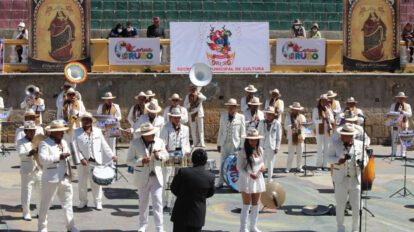 Banda Continental 100% emocionó a los orureños