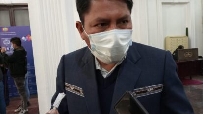 El diputado del MAS, Juanito Angulo, afirma que Murillo debe rendir cuentas al pueblo boliviano