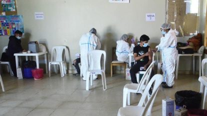 Vacunación anticovid Cochabamba con segundas dosis Sputnik-V