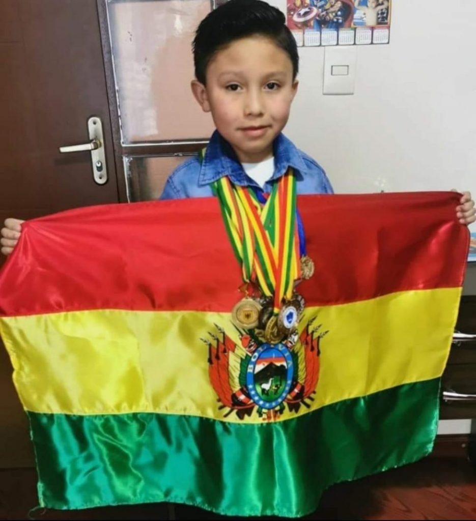 Rodrigo Matías Valdivia Pérez muestra su pasión por los números en competencias