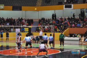 El plantel valluno hizo gala de su poderío ofensivo para vencer a Ingenieros en la Liga Superior del Voleibol Boliviano