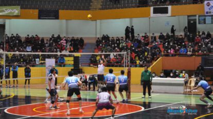 El plantel valluno hizo gala de su poderío ofensivo para vencer a Ingenieros en la Liga Superior del Voleibol Boliviano