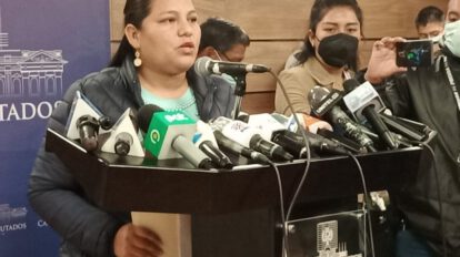 Suspensión de legisladores opositores por el MAS