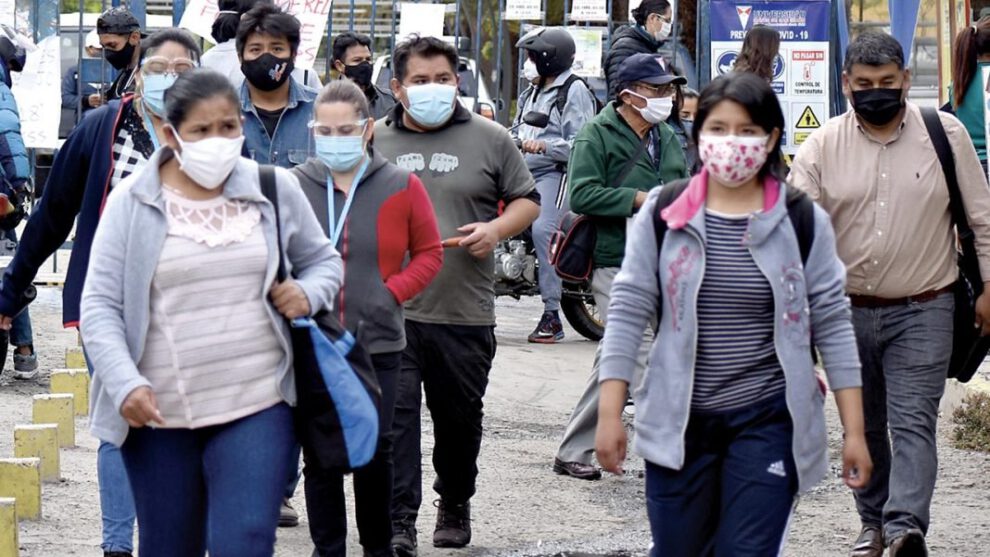 Clases semipresenciales en universidades bolivianas