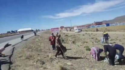Bloqueo en la carretera a Oruro