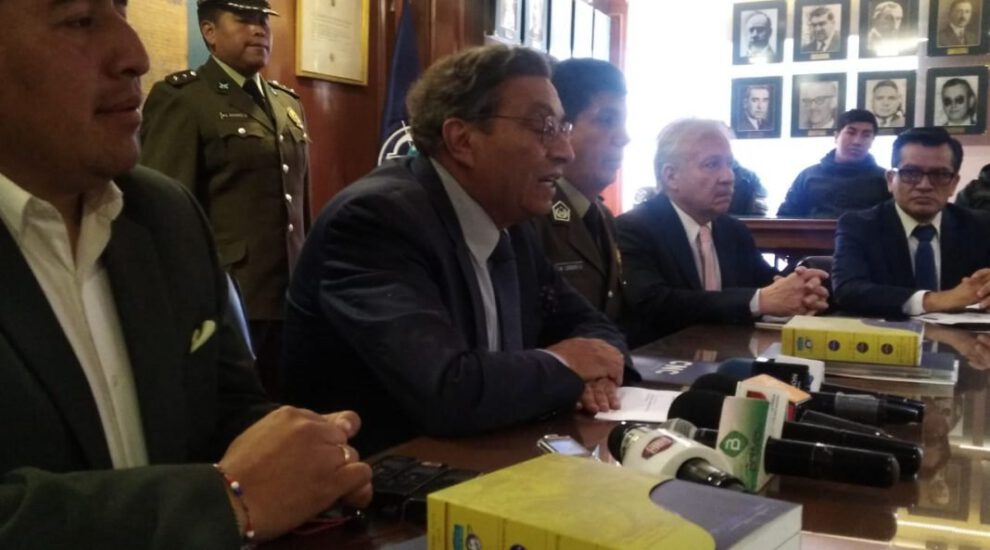 Acuerdo entre Gobierno y dirigentes de El Alto para indemnizaciones