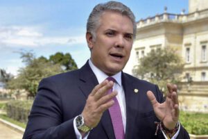 Violación de derechos humanos en el contexto de la acusación al Presidente de Colombia