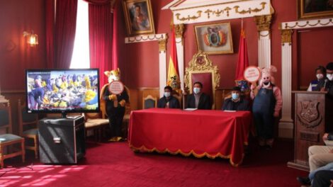 Campaña de limpieza y reciclaje en Oruro
