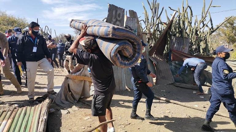 Desalojo en San Sebastián en Cochabamba