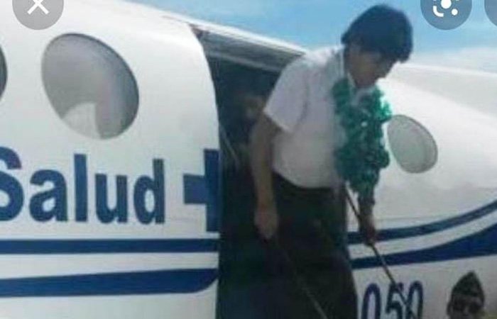 Pago de vuelos chárter a la FAB para Evo Morales
