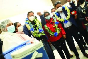 Megavacunación en El Alto con 14 puntos de vacunación