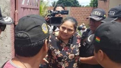 Deysi Choque aprehendida en su domicilio