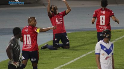 Wilstermann triunfa 4-0 con dos goles de Humberto Osorio