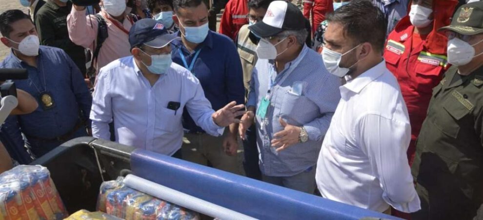 Entrega de víveres a las familias afectadas por los incendios en la Chiquitania