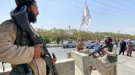 Control de talibanes en aeropuertos