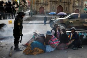 Investigación a policías por masacres de Senkata y Sacaba
