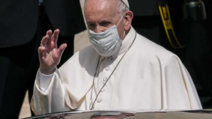 Vacunarse es un acto de amor según Papa Francisco