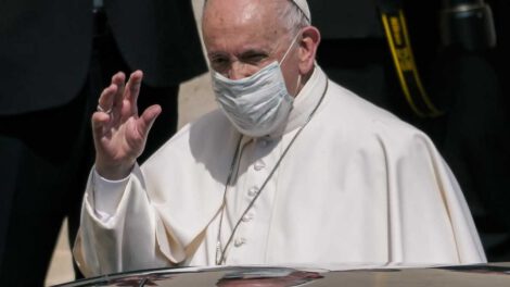 Vacunarse es un acto de amor según Papa Francisco
