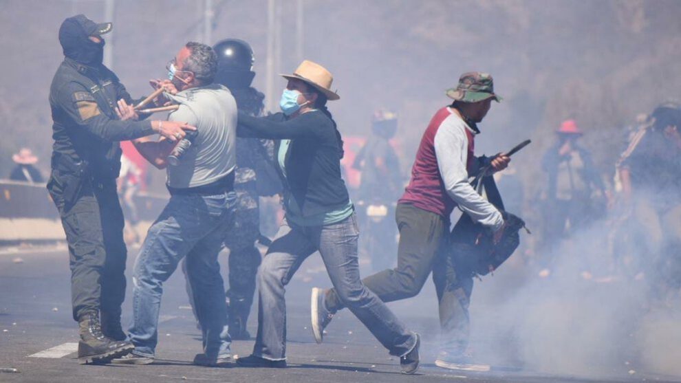 Enfrentamientos por acceso al agua en Cochabamba