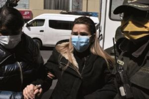 Jeanine Añez defendiendo sus derechos en libertad