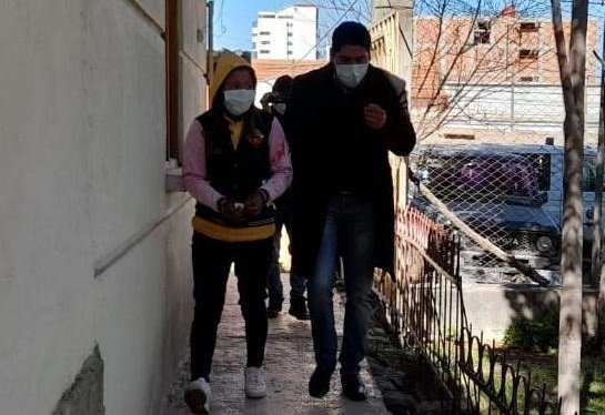 Mujer atacada por su novia en Oruro
