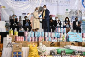 productos de alto valor nutritivo entregados a centros de acogida en Cochabamba