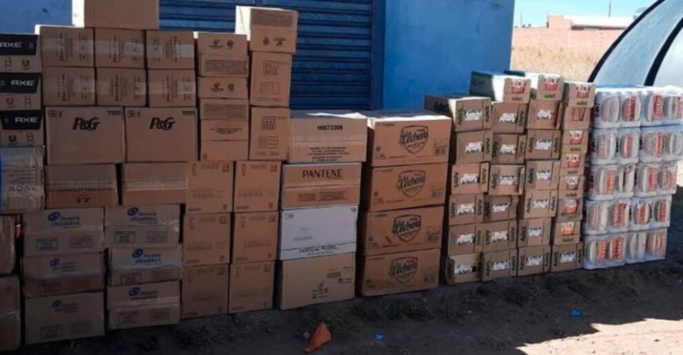 Aduana decomisa productos de contrabando
