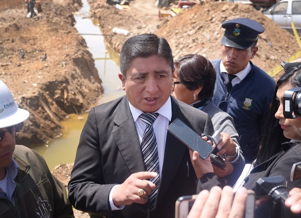 Alcalde Olivera ratifica confianza en el gerente de EMAO