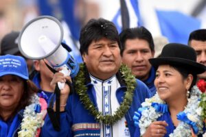 Evo Morales nunca comprará armas para matar al pueblo