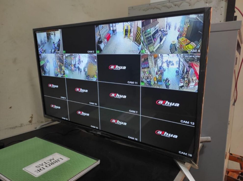 Complicidad entre delincuentes y policías en el Mercado Bolívar