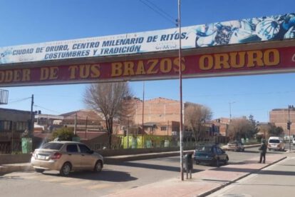 Pasarelas de la Tomás Barrón en estado de abandono