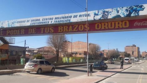 Pasarelas de la Tomás Barrón en estado de abandono