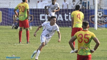 Real Santa Cruz vence a Atlético Palmaflor con gol de Edarlyn Reyes