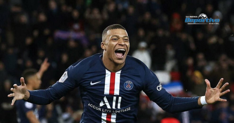 Kylian Mbappé entrena en el PSG