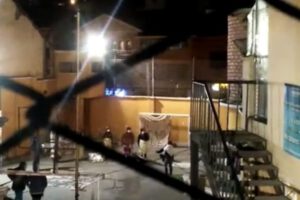 Protesta de internas en el penal de Miraflores en La Paz