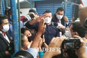 Alcalde Fernández en el mercado nuevo de La Ramada