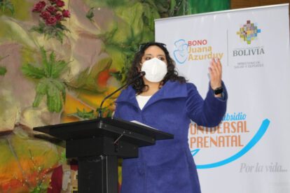 Vacunación masiva en Bolivia recomendada por la viceministra María Reneé Castro