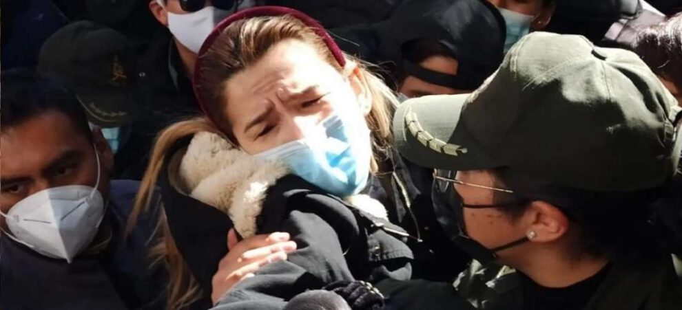 Jeanine Añez expresando su deseo de no vivir