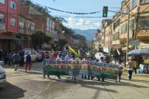 Gran marcha en Caranavi exige el desbloqueo inmediato de las carreteras