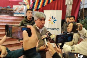 El gobernador de Oruro, Edgar Sánchez