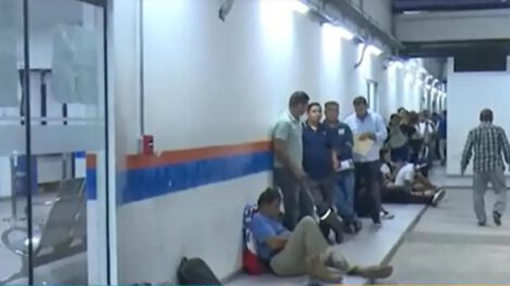 Largas filas en el Segip para tramitar cédulas y licencias