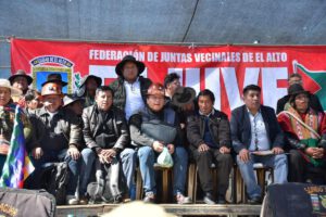 Los asistentes al cabildo se declararon en estado de emergencia, lo que les permite asumir nuevas medidas