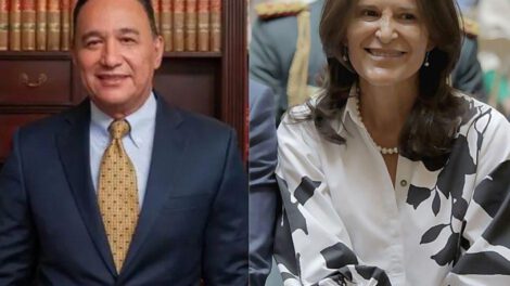 Los ministros Salinas (Defensa) y García (Educación)