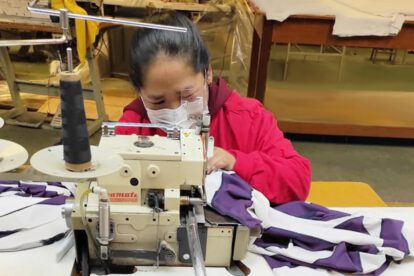 Una trabajadora de la industria manufacturera en Bolivia
