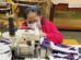 Una trabajadora de la industria manufacturera en Bolivia