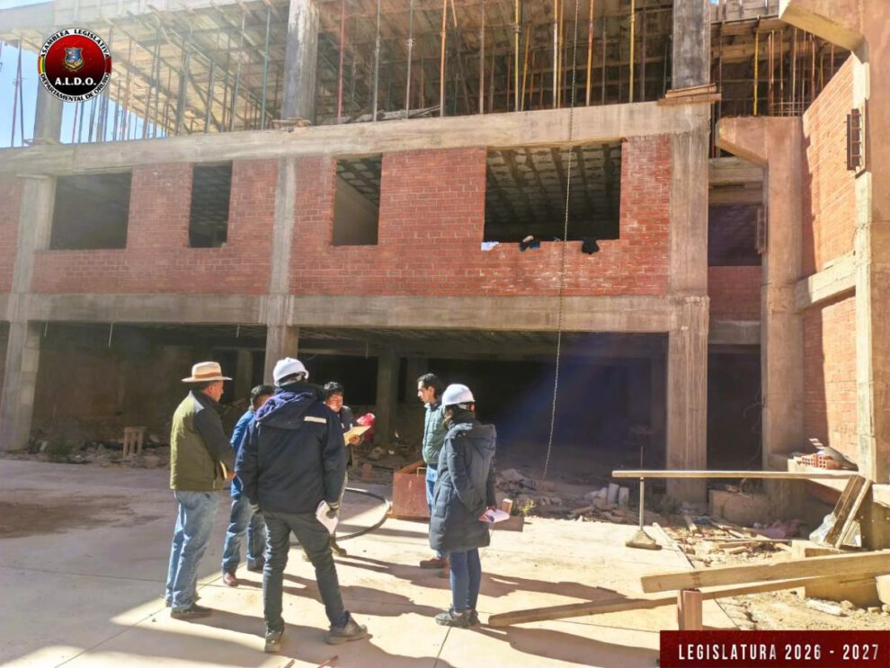 construcción del Liceo Oruro