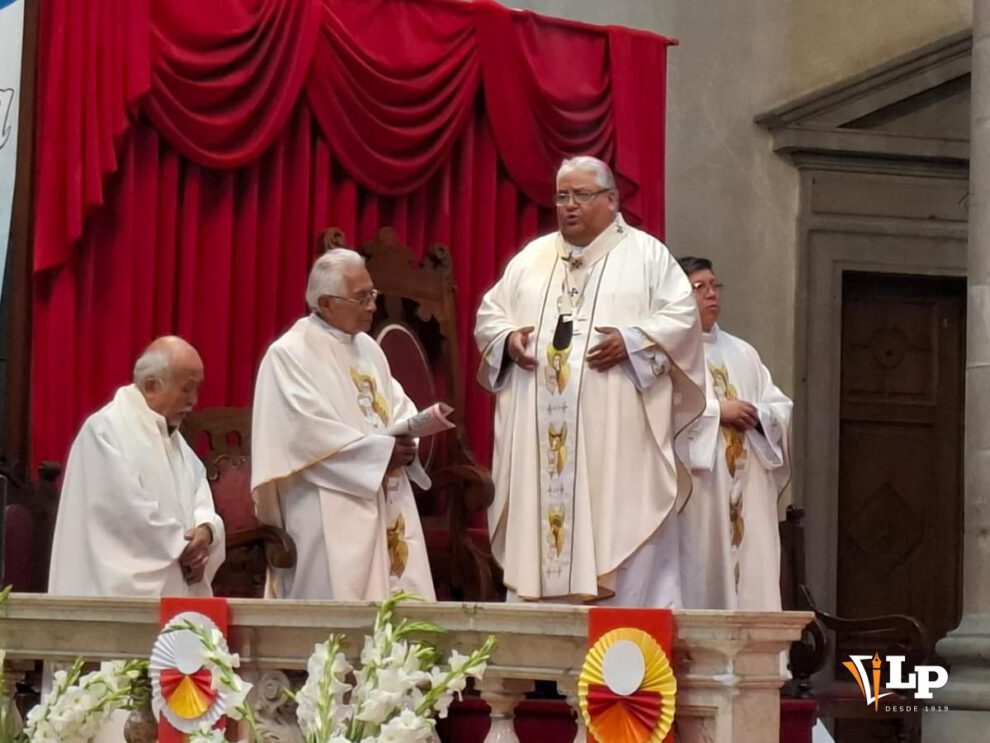 La misa de Corpus Christi en La Paz