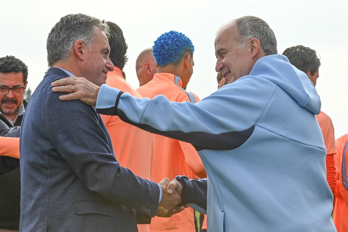 Mundial 2026, Selección uruguaya recibe enseña patria de manos del presidente, Uruguay en el grupo H con Arabia Saudita, Cabo Verde y España