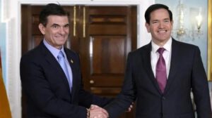 El presidente Rodrigo Paz -el secretario de Estado de EE.UU., Marco Rubio