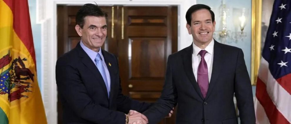 El presidente Rodrigo Paz -el secretario de Estado de EE.UU., Marco Rubio